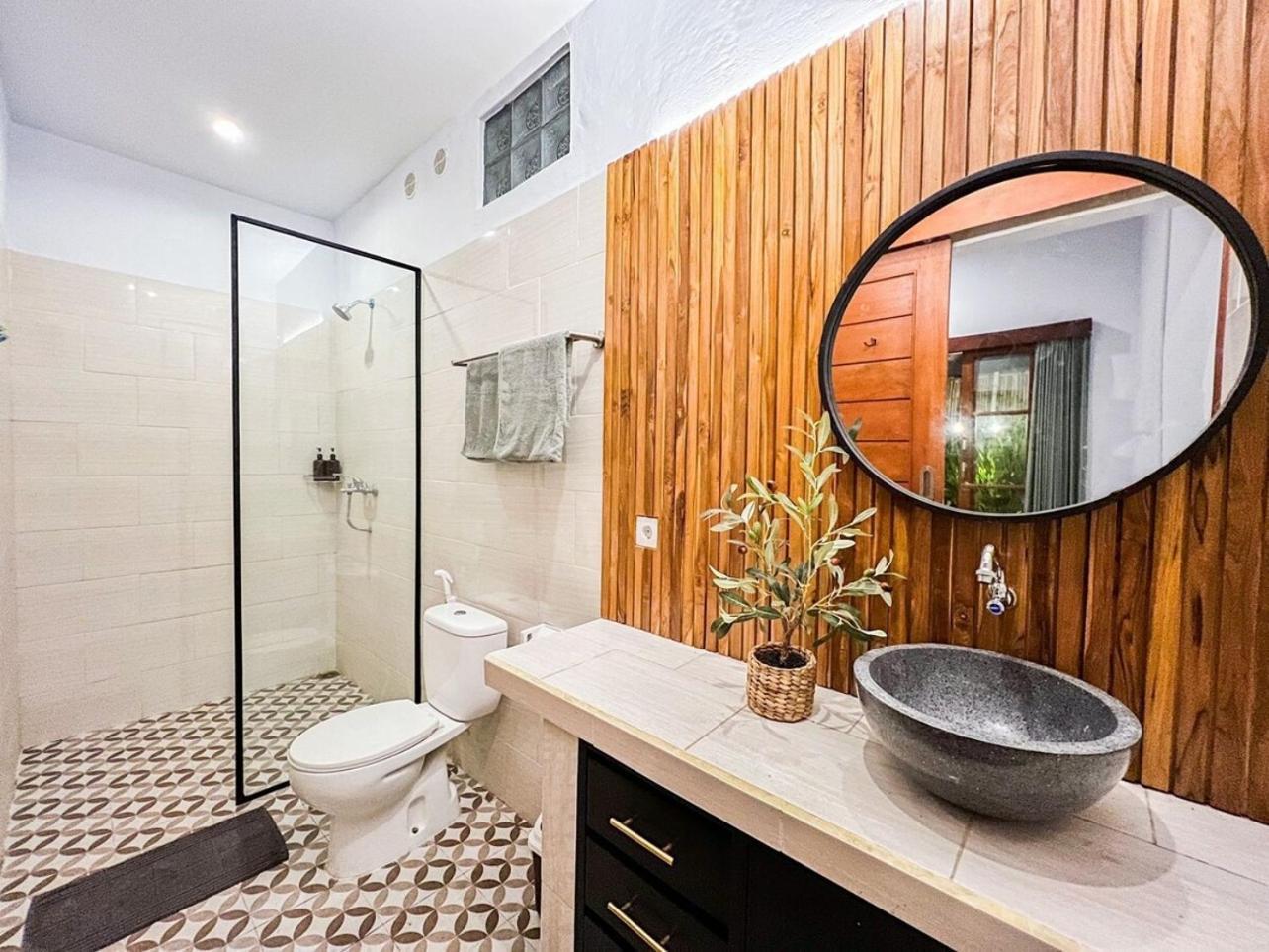 Island Boy Guesthouse T Prime Location In Canggu Exterior foto